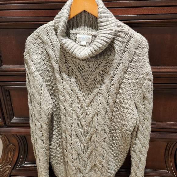 Jun & Ivy Francescas Sweaters - Jun & Ivy Francescas Turtleneck Cable Knit Chunky Sweater